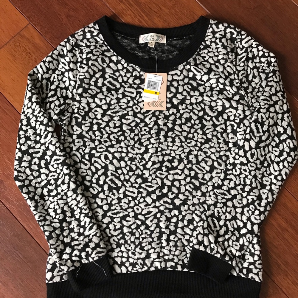 Cheetah long sleeve top